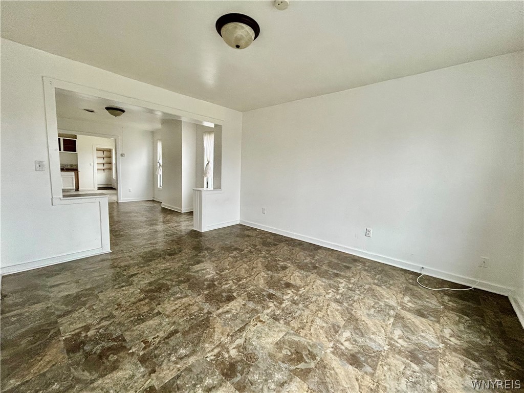 186 Smith Street Buffalo, NY 14210 - Photo 11 of 18