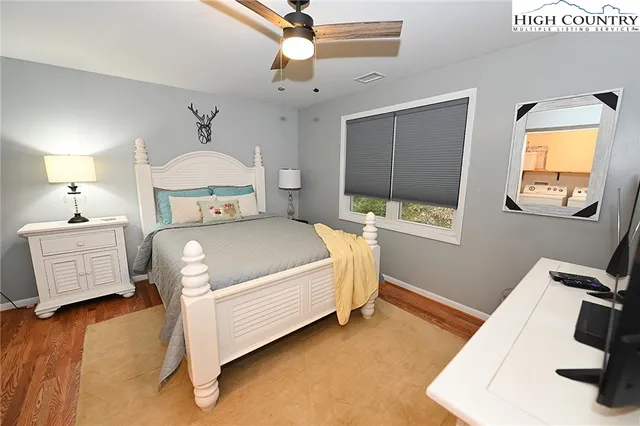 a bed room with a bed