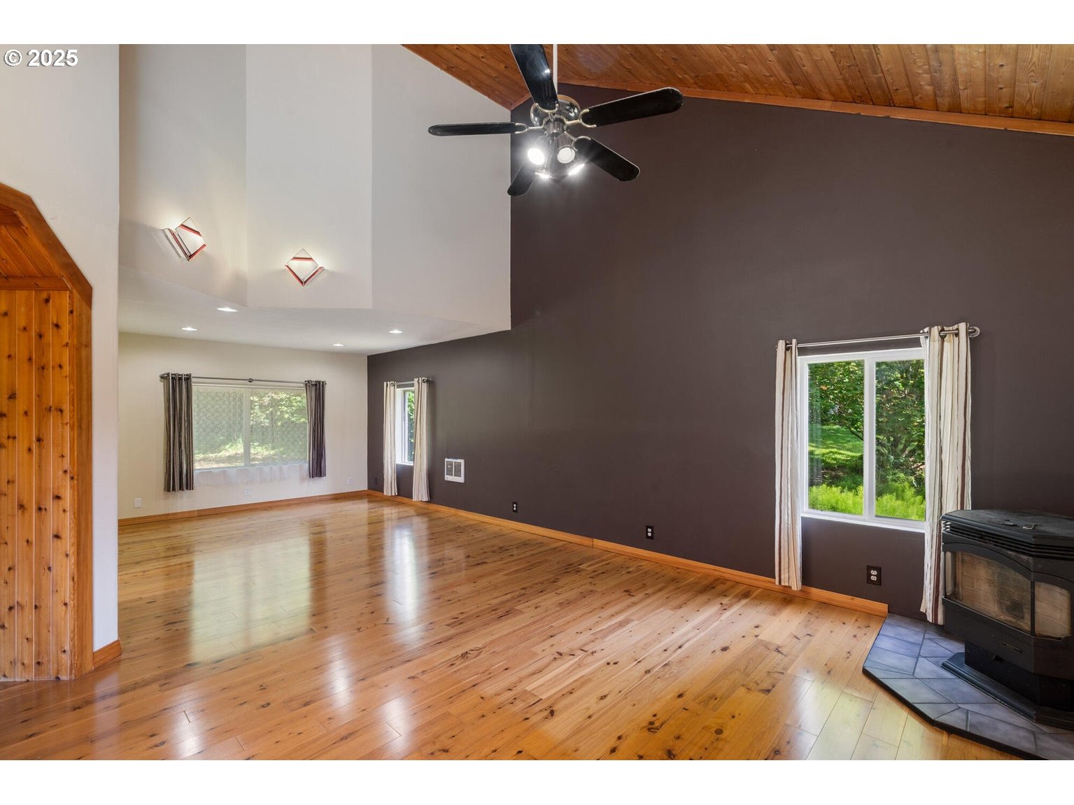 7980 Kilchis River Road Tillamook, OR 97141 - Photo 8 of 48 Gallery Image 8