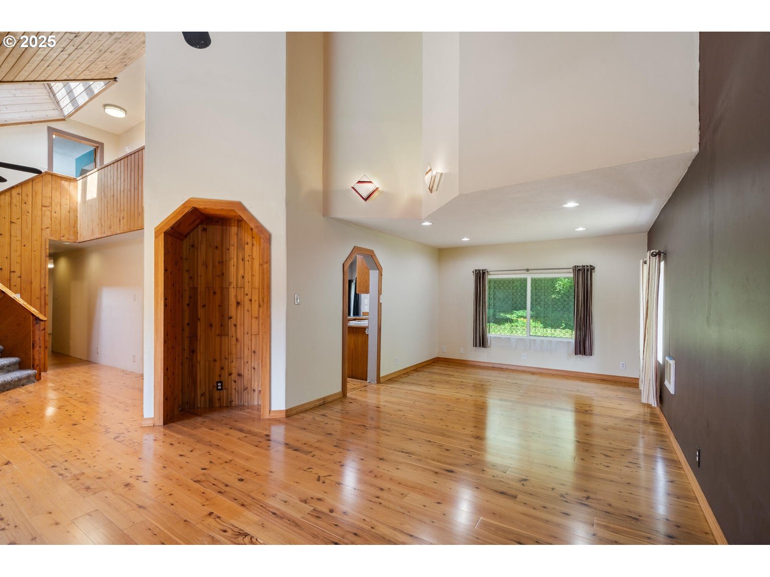 7980 Kilchis River Road Tillamook, OR 97141 - Photo 9 of 48 Gallery Image 9