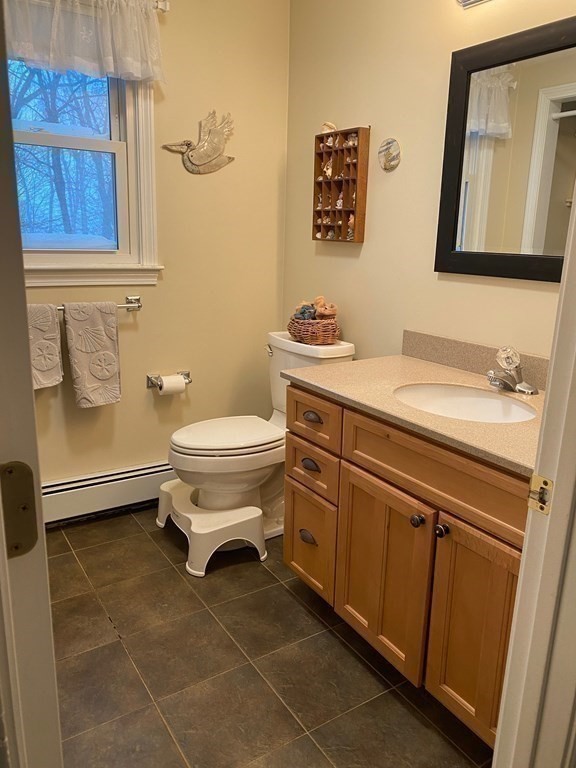 13 Hickory Drive Rutland, MA 01543 - Photo 11 of 26 Gallery Image 11