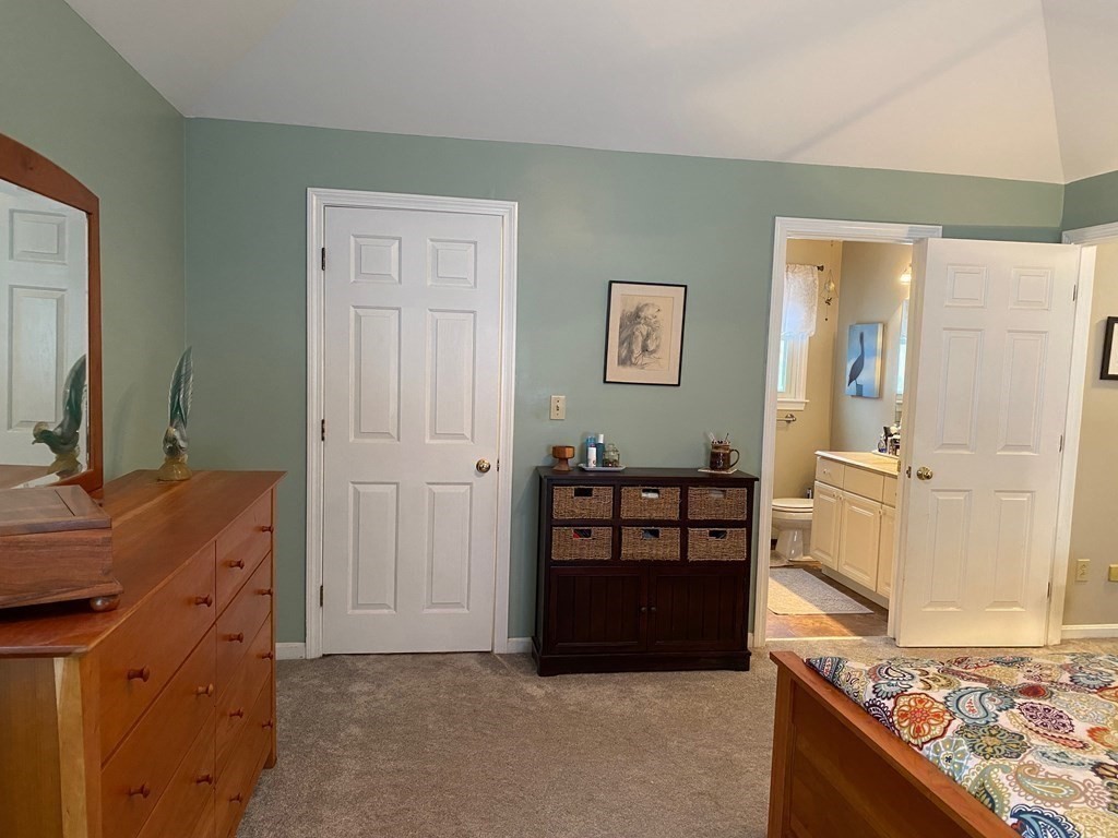 13 Hickory Drive Rutland, MA 01543 - Photo 17 of 26 Gallery Image 17