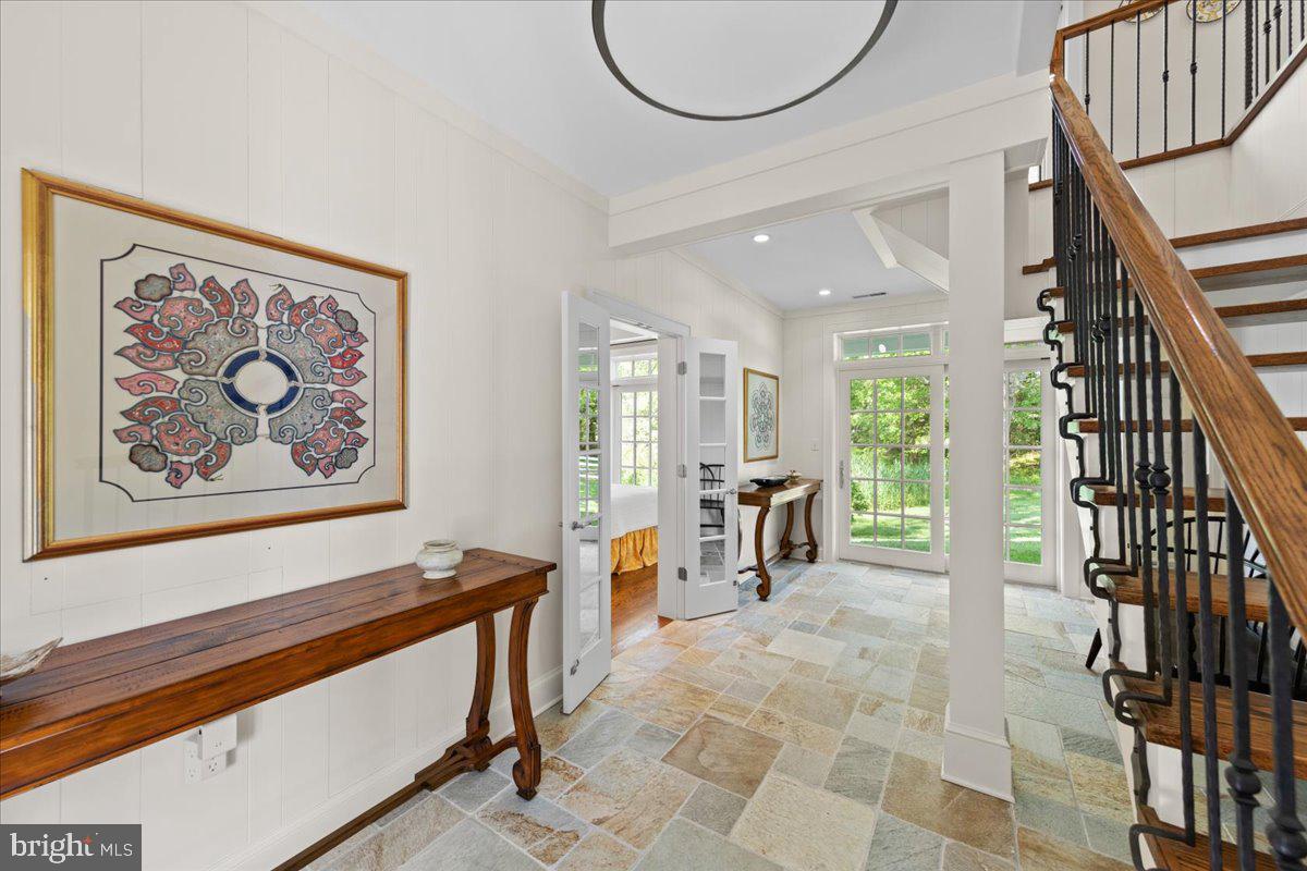 27640 Villa Road Easton, MD 21601 - Photo 42 of 65 Caretaker's cottage foyer