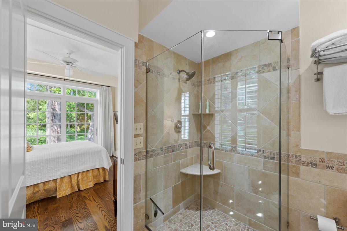 27640 Villa Road Easton, MD 21601 - Photo 44 of 65 Caretaker's cottage private bath 1