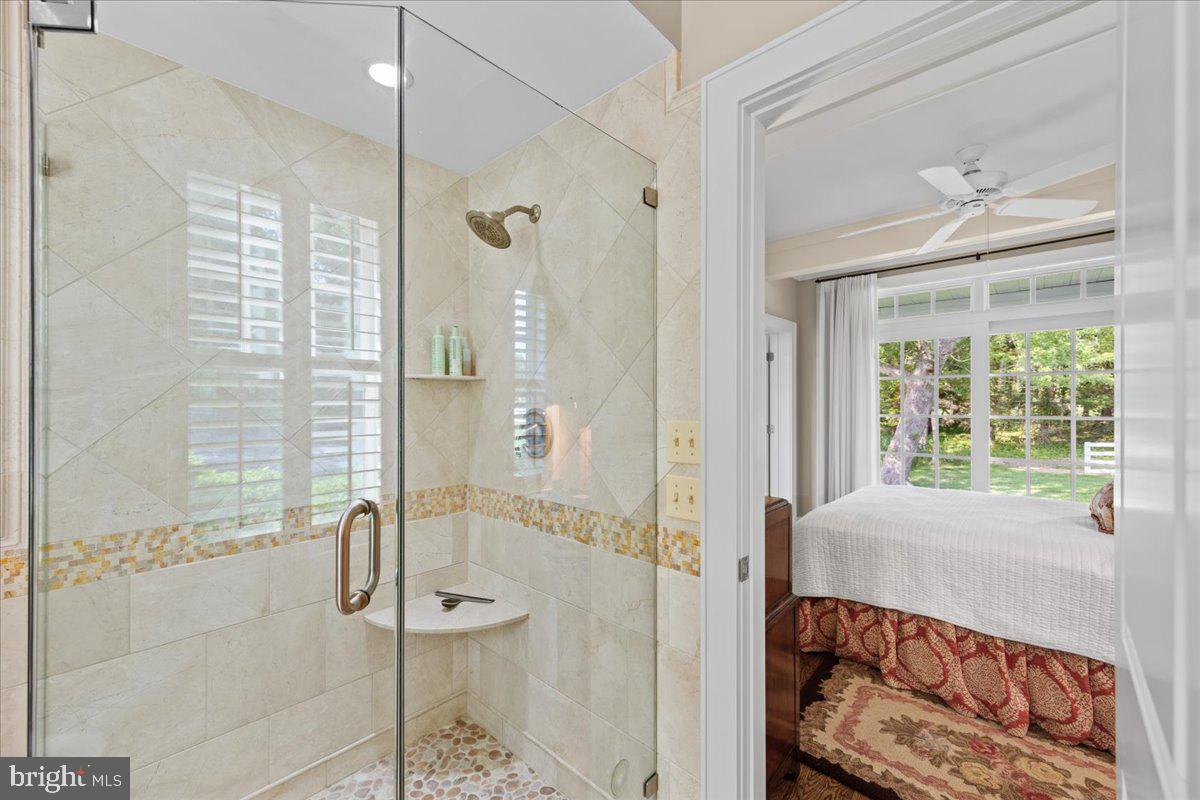 27640 Villa Road Easton, MD 21601 - Photo 46 of 65 Caretaker's cottage private bath 2