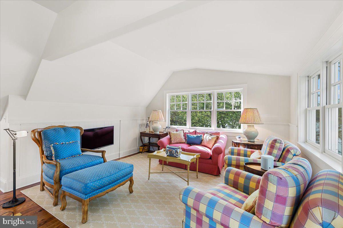 27640 Villa Road Easton, MD 21601 - Photo 47 of 65 Caretaker's cottage living space