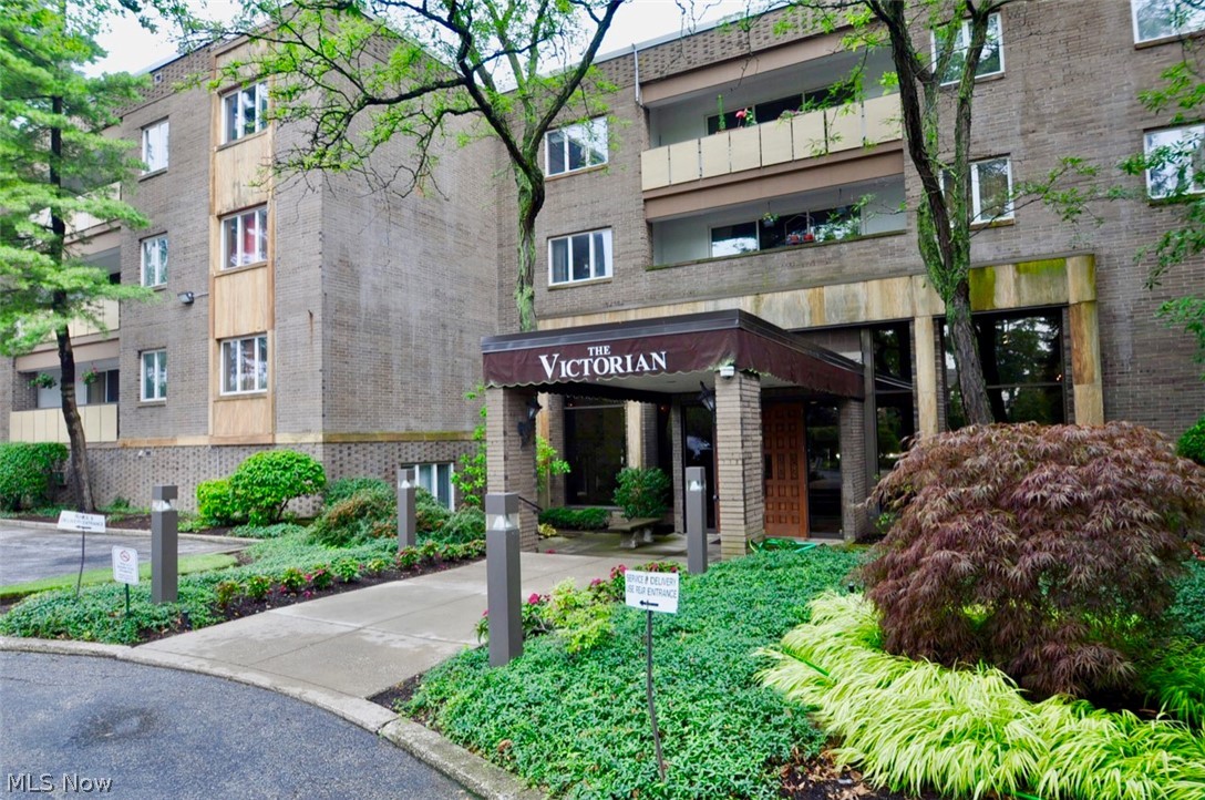 3701 Mayfield Road, Unit 218 Cleveland Heights, OH 44121 - Photo 1 of 31 Gallery Image 1