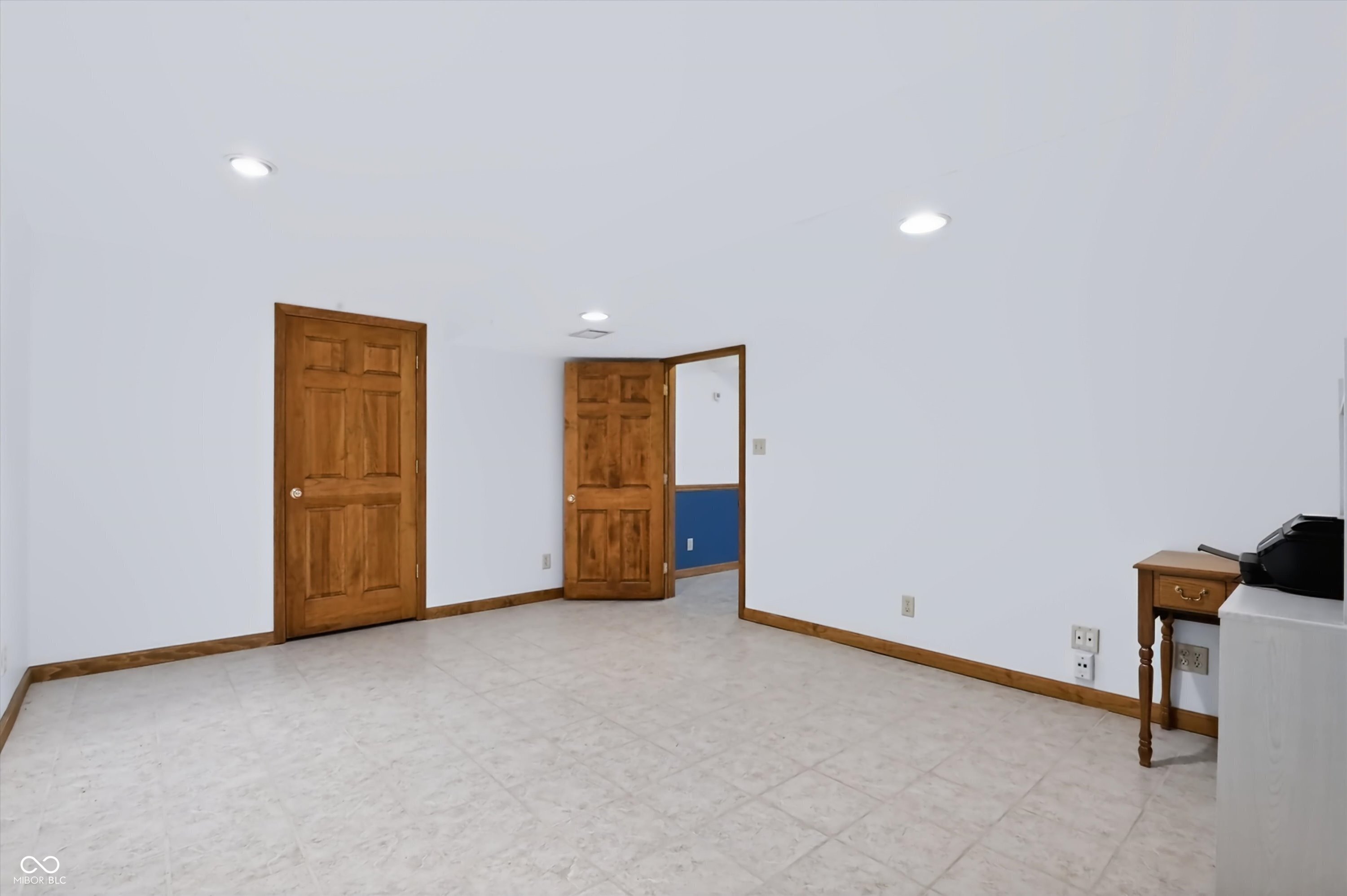 487 Moccosin Road Greenwood, IN 46142 - Photo 40 of 55