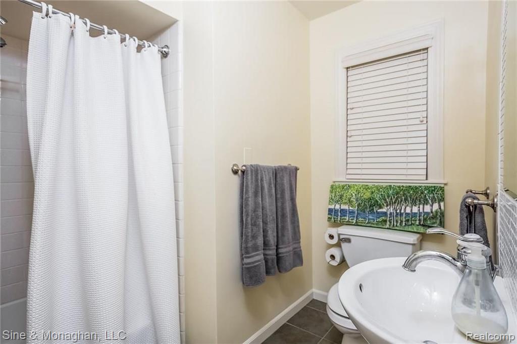 157 Kenwood Road Grosse Pointe Farms, MI 48236 - Photo 32 of 84