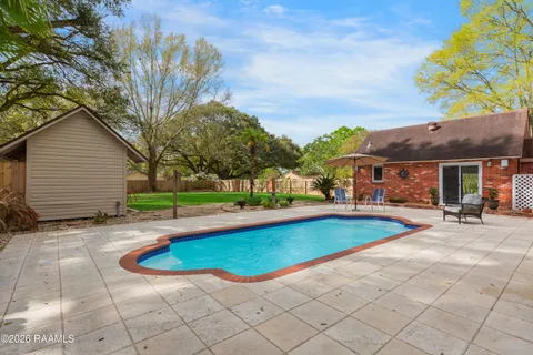 $359,000 | 112 Heritage Drive, Youngsville, LA 70592