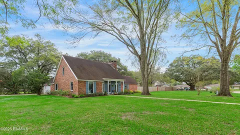 $359,000 | 112 Heritage Drive, Youngsville, LA 70592