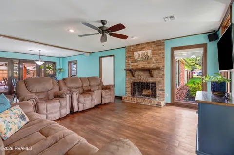 $359,000 | 112 Heritage Drive, Youngsville, LA 70592