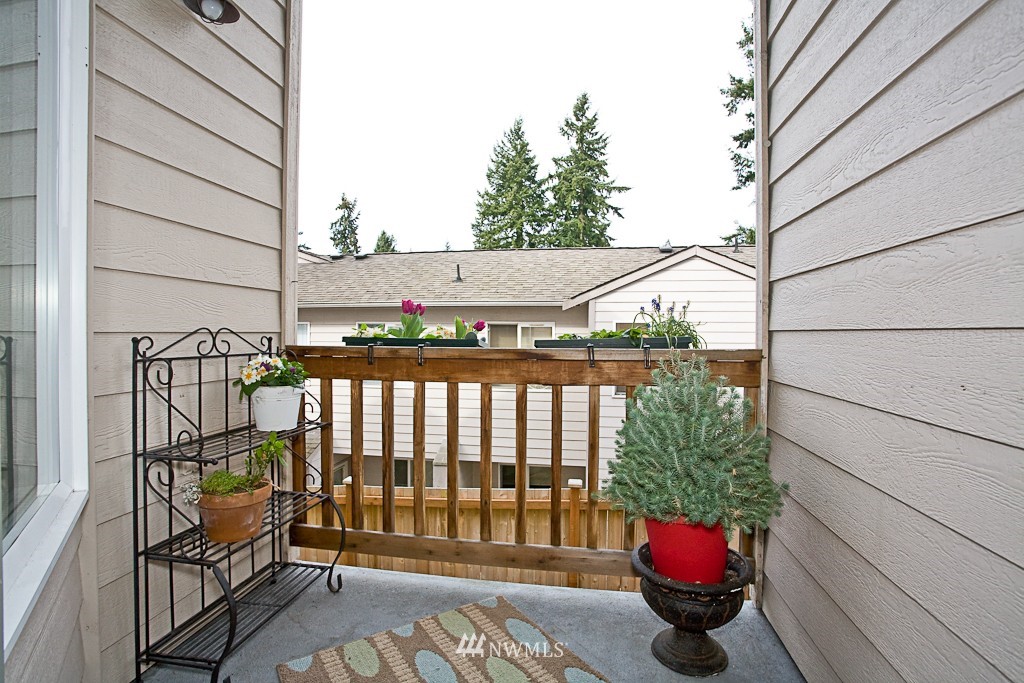 7224 208th Street Southwest, Unit 2 Edmonds, WA 98026 - Photo 11 of 16