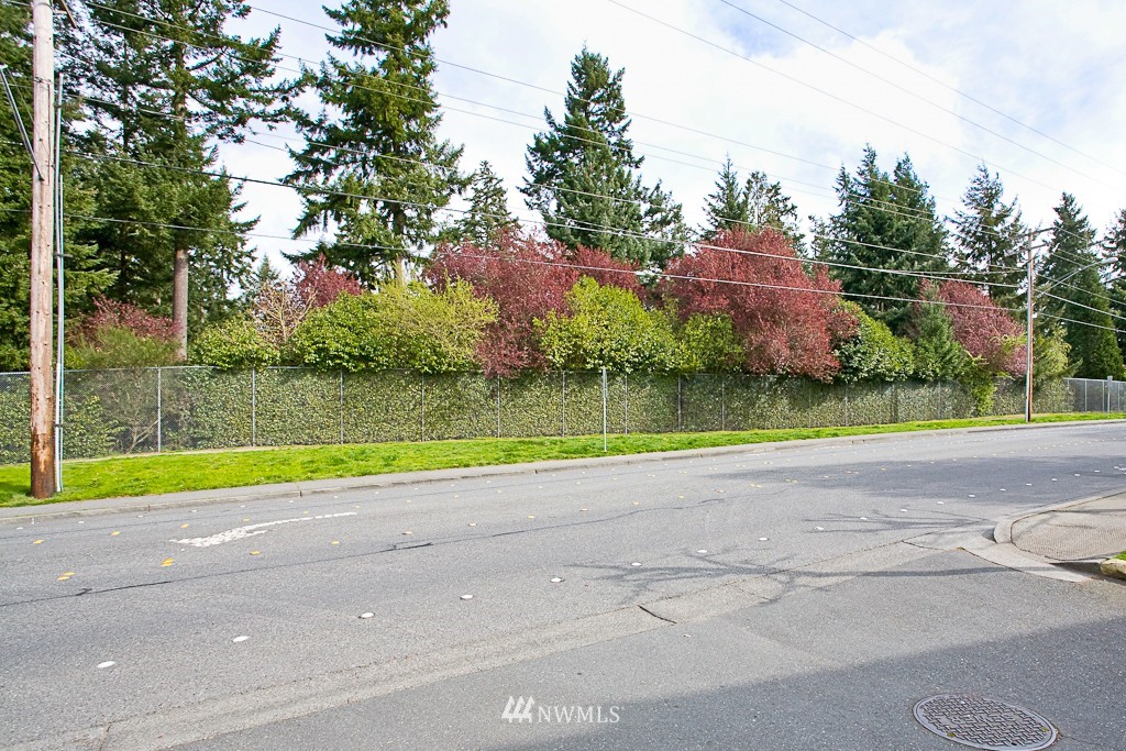 7224 208th Street Southwest, Unit 2 Edmonds, WA 98026 - Photo 16 of 16