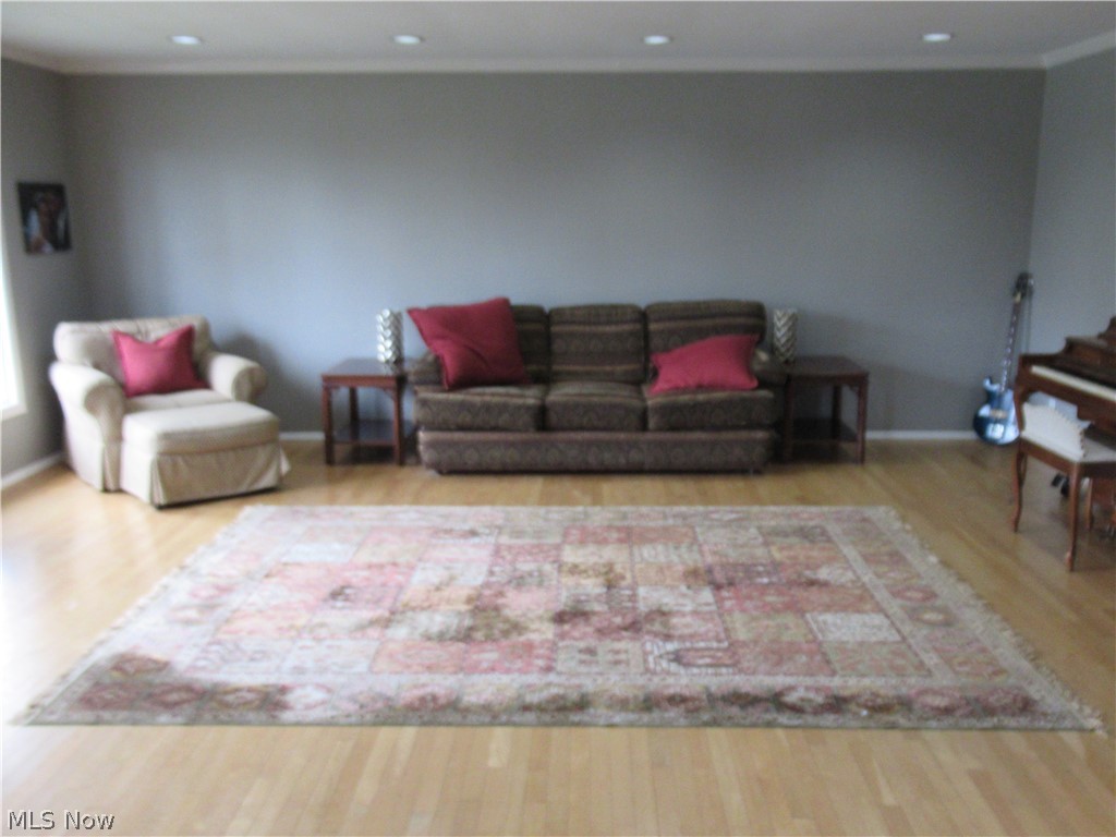 2770 Belgrave Road Cleveland, OH 44124 - Photo 6 of 27