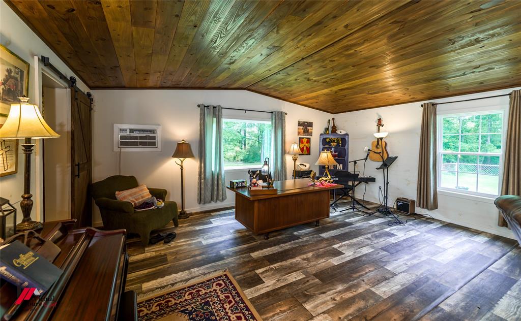 125 Honeysuckle Lane Converse, LA 71419 - Photo 14 of 40
