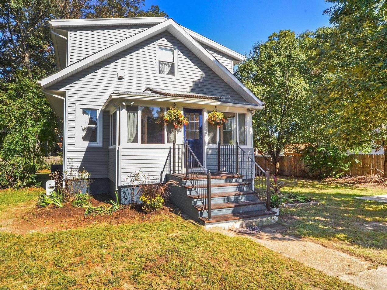 818 207th Street Pasadena, MD 21122 - Photo 1 of 1