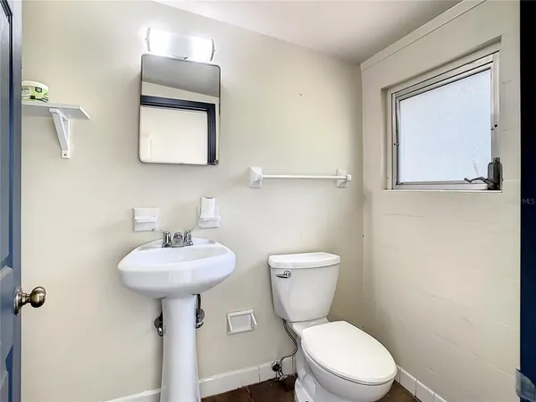 $3,150 | 9999 Lake Georgia Drive, Orlando, FL 32817