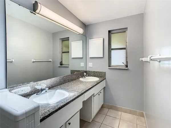 $3,150 | 9999 Lake Georgia Drive, Orlando, FL 32817