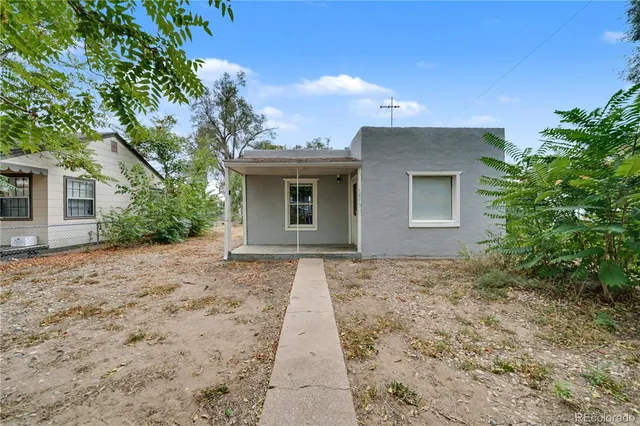 $945 | 1512 East 18th Street, Pueblo, CO 81001