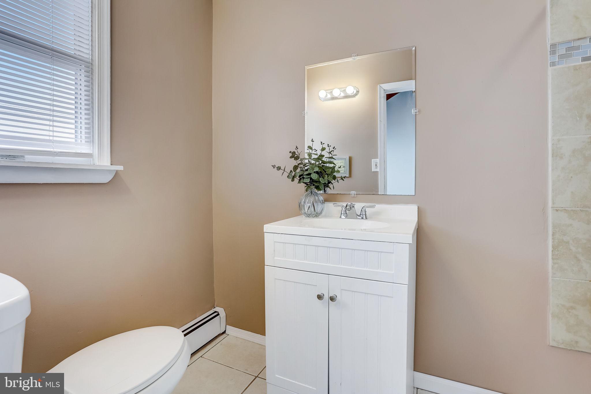 64 Indigo Road Levittown, PA 19057 - Photo 26 of 43 Primary en-suite bath