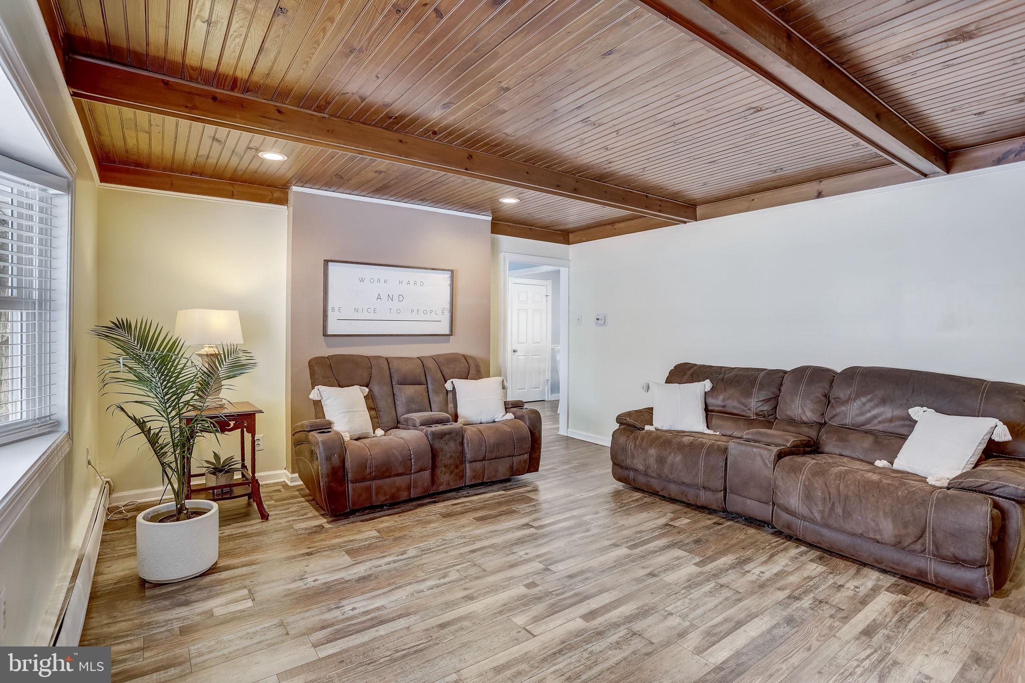 64 Indigo Road Levittown, PA 19057 - Photo 3 of 43 Living room