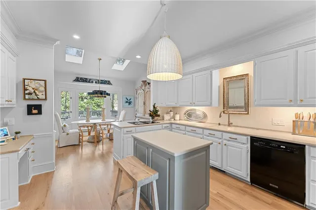 $950,000 | 5480 Coburn Court, Atlanta, GA 30338