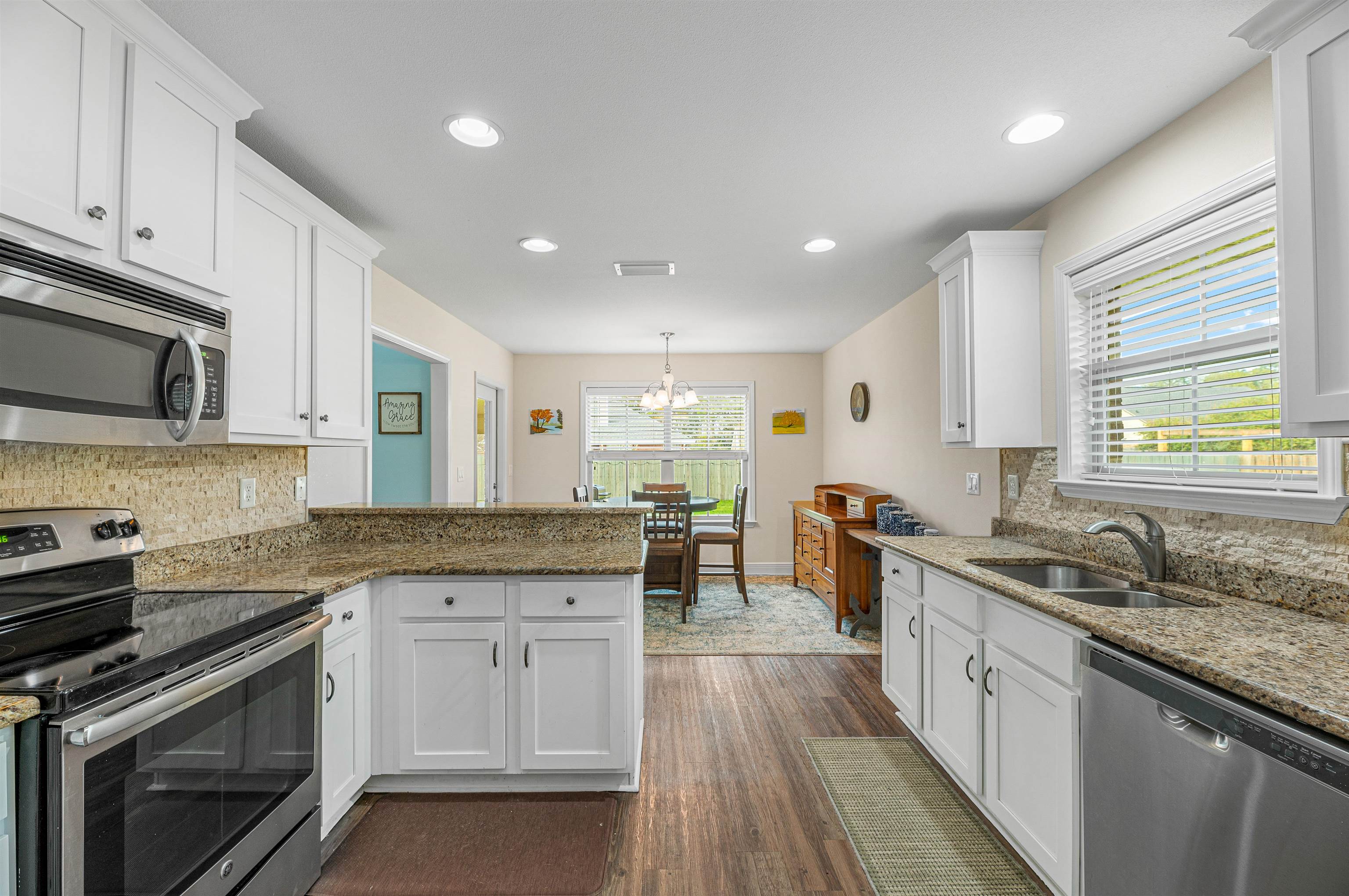 21686 Middlebrook Street Fairhope, AL 36532 - Photo 4 of 27