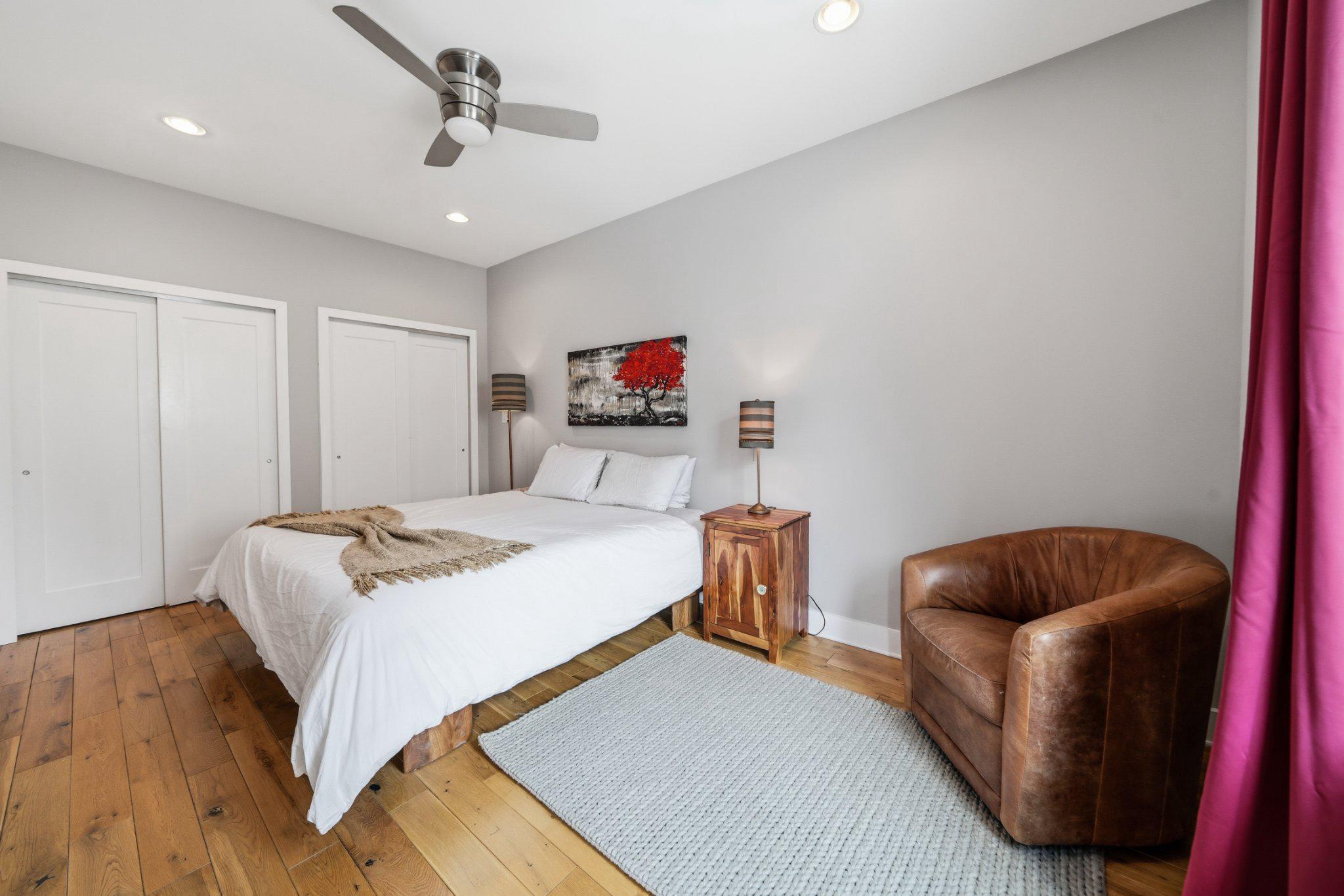 237 West Thompson Street Philadelphia, PA 19122 - Photo 27 of 35 Serene bedroom with good closets