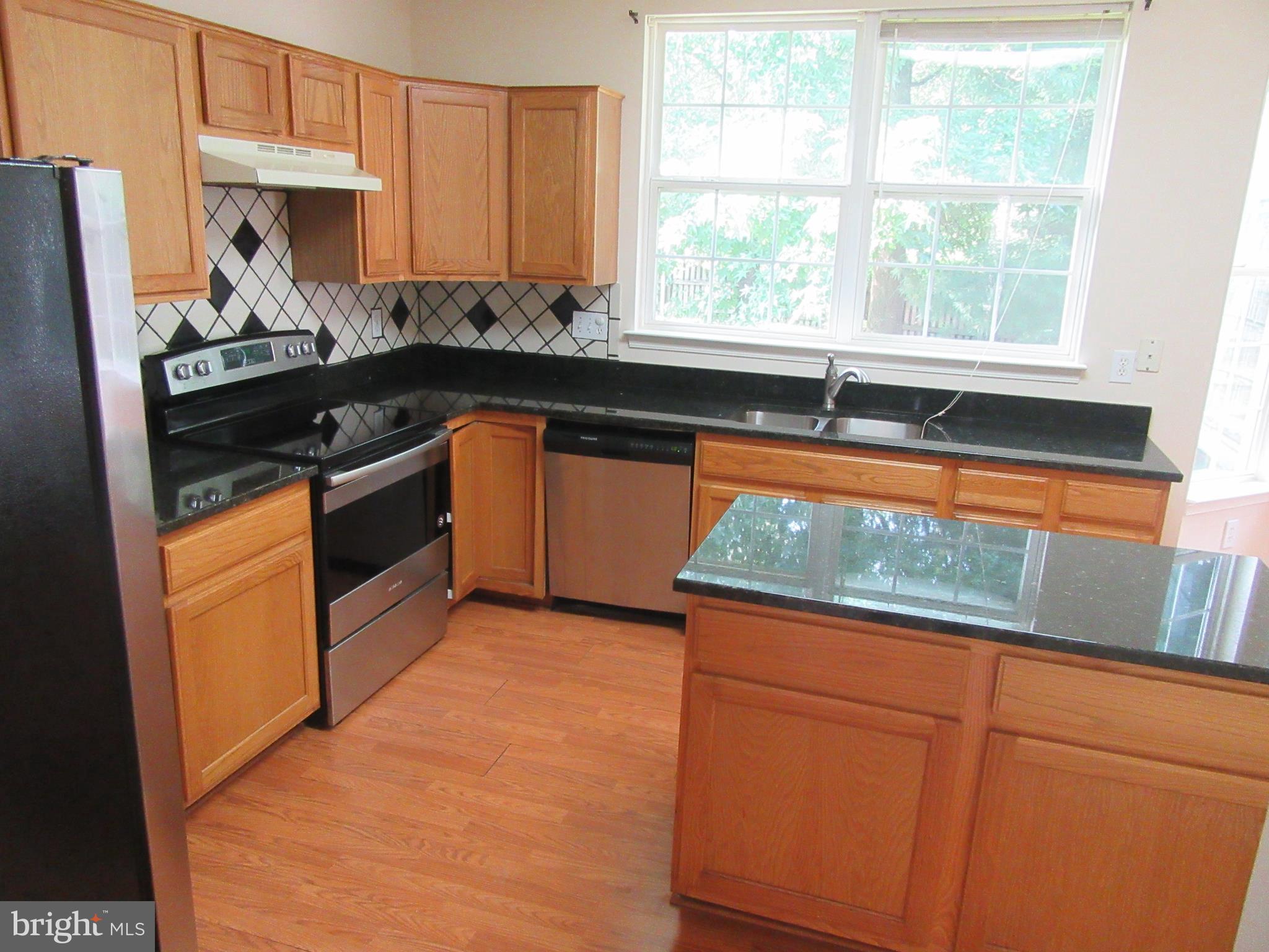 3108 Applegate Terrace Bowie, MD 20716 - Photo 6 of 27 Kitchen