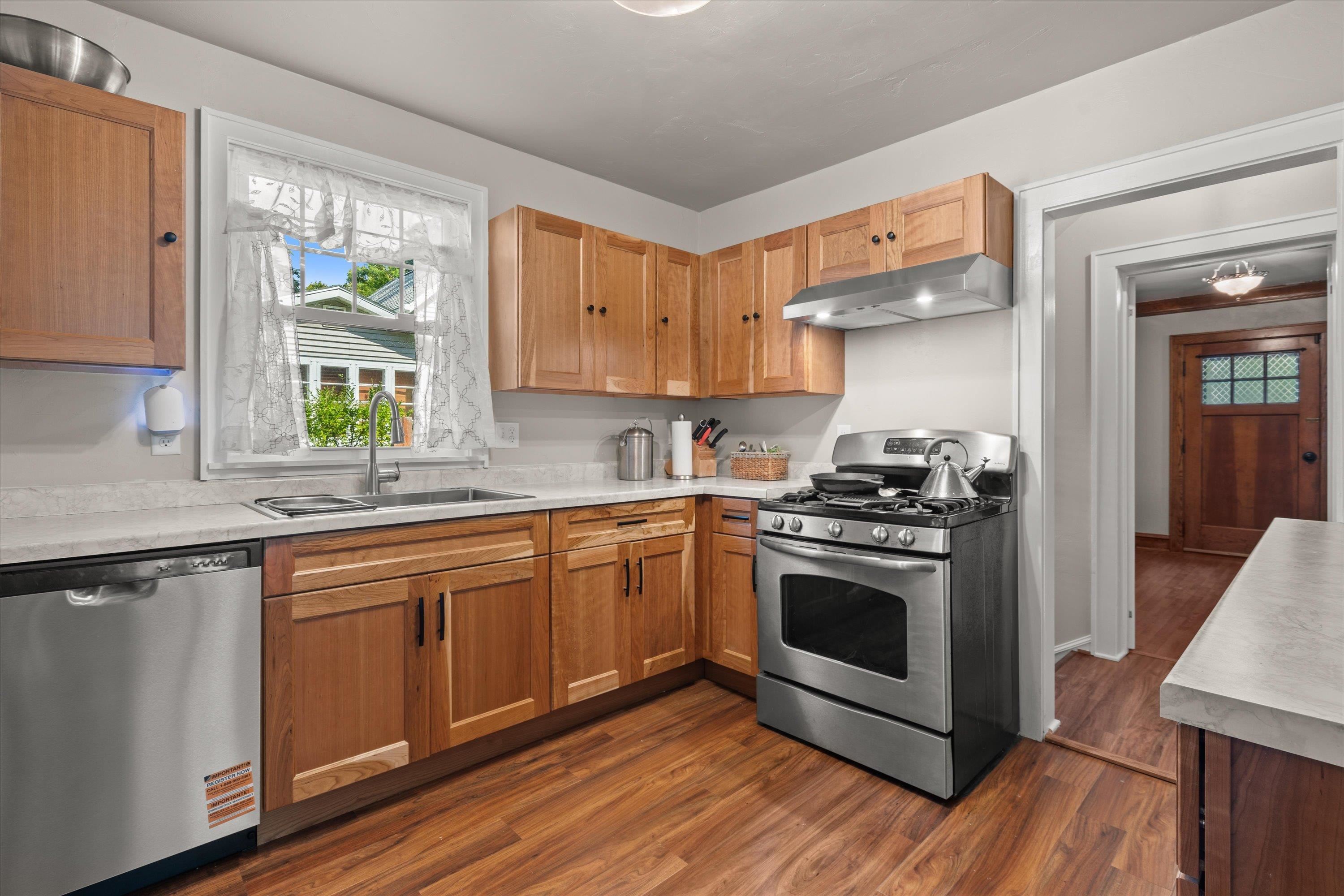 1729 North Oneida Street Appleton, WI 54911 - Photo 13 of 31 Gallery Image 13