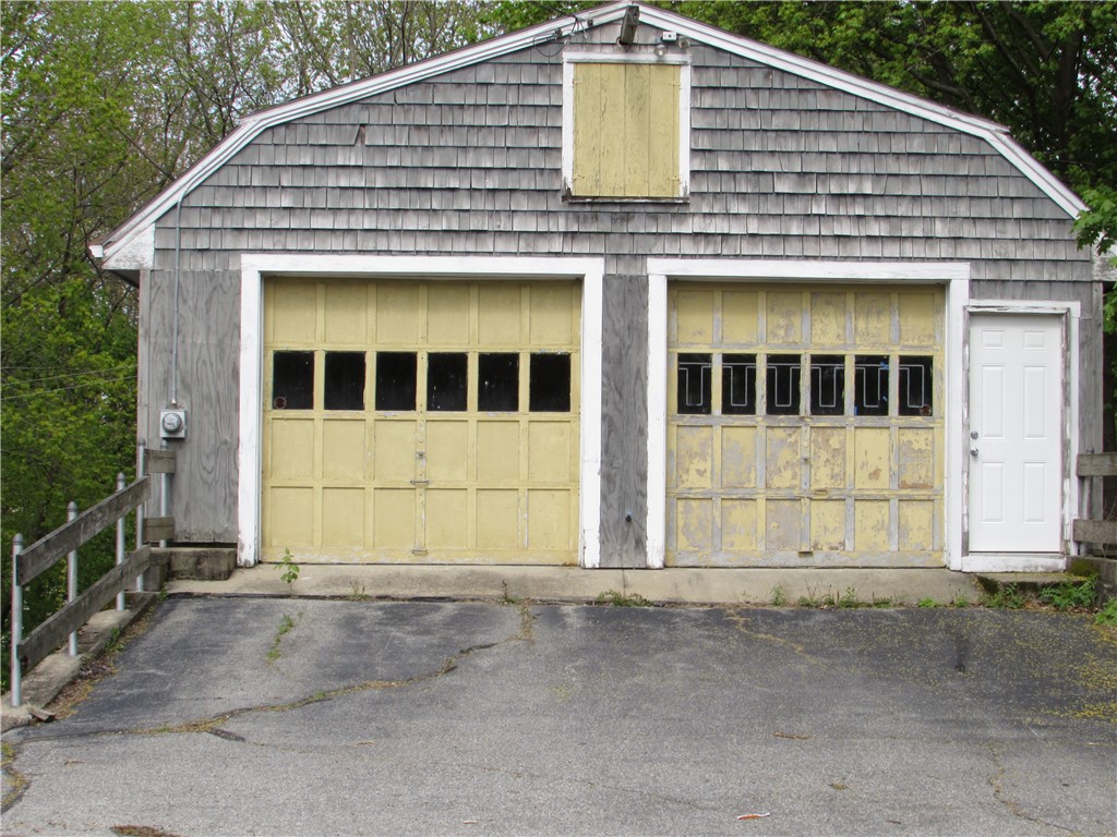 411 Old River Road Lincoln, RI 02838 - Photo 24 of 29 Gallery Image 24