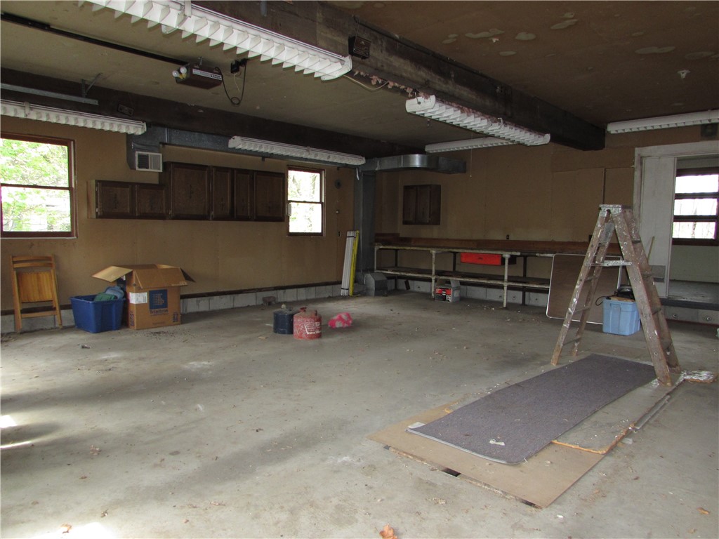 411 Old River Road Lincoln, RI 02838 - Photo 26 of 29 Gallery Image 26
