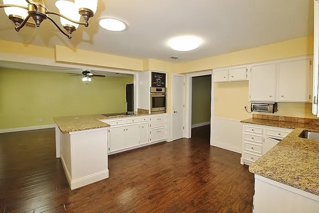 $2,395 | 1610 Alexander Drive, Waxahachie, TX 75165