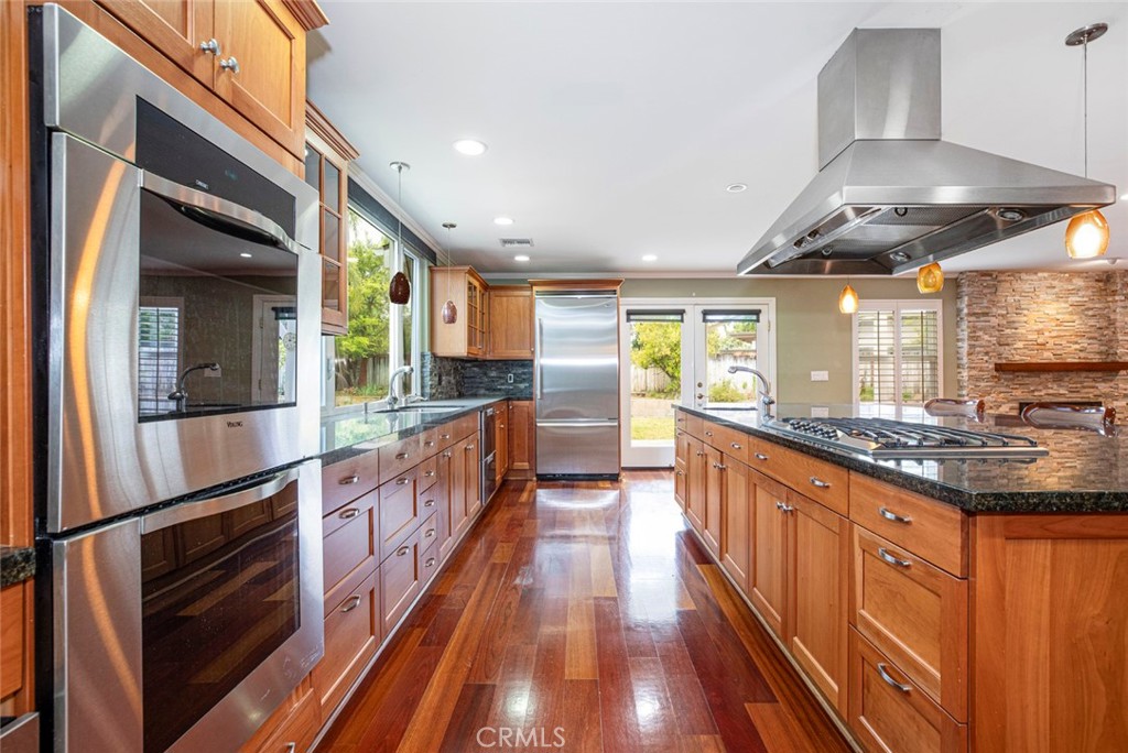 26106 Veva Way Calabasas, CA 91302 - Photo 14 of 56