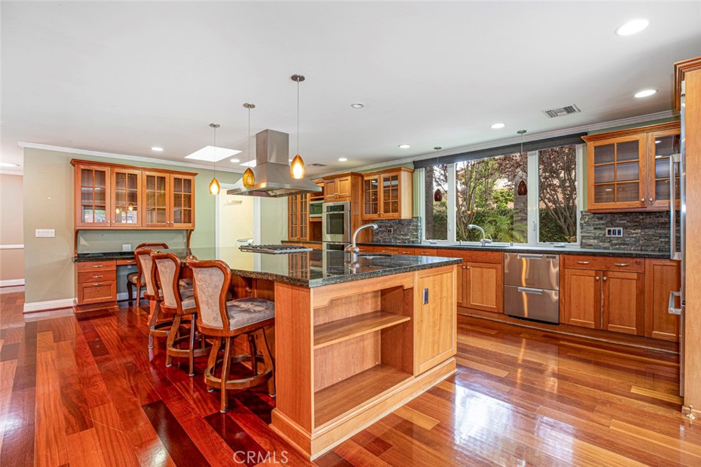 26106 Veva Way Calabasas, CA 91302 - Photo 16 of 56