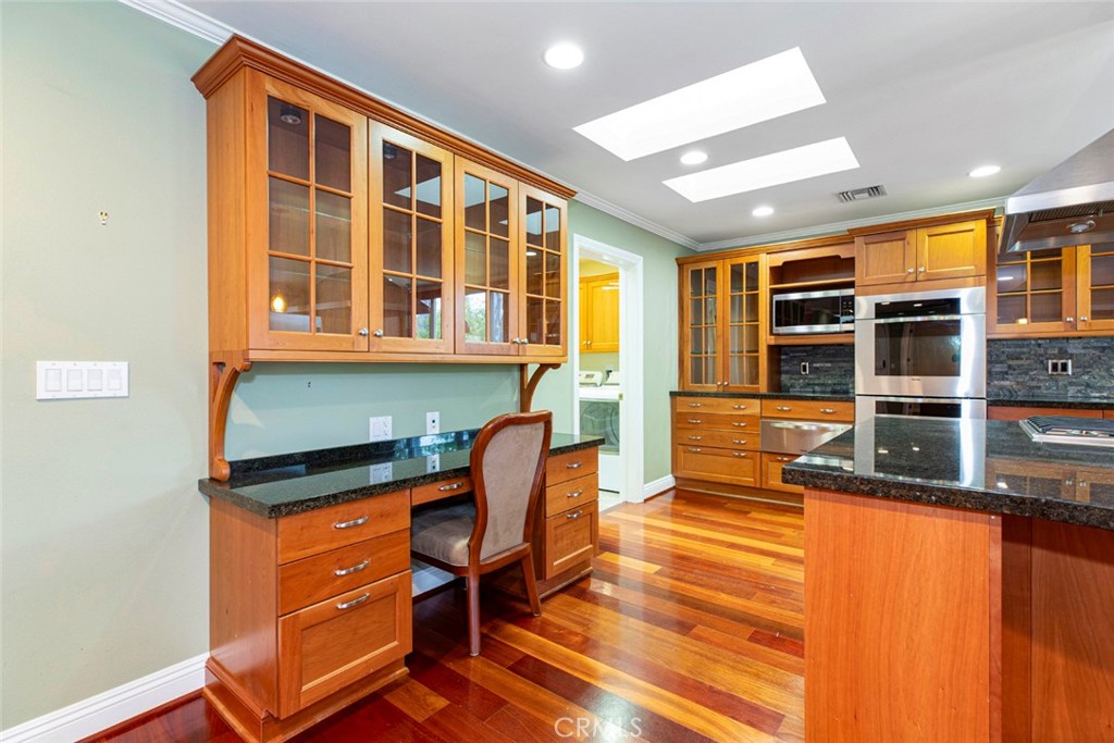 26106 Veva Way Calabasas, CA 91302 - Photo 19 of 56