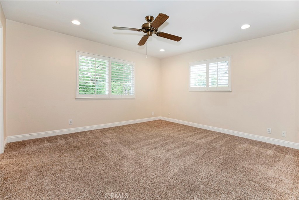 26106 Veva Way Calabasas, CA 91302 - Photo 32 of 56