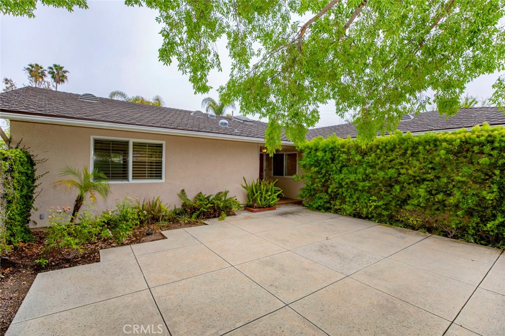 26106 Veva Way Calabasas, CA 91302 - Photo 7 of 56