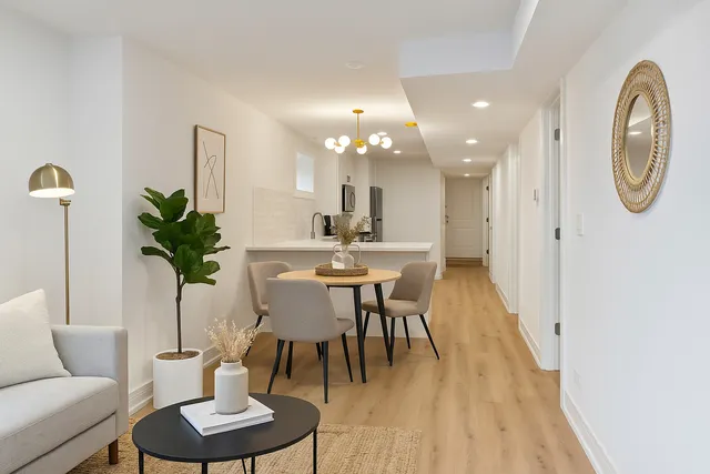 $2,290 | 3605 North Bell Avenue, Unit GS, Chicago, IL 60618