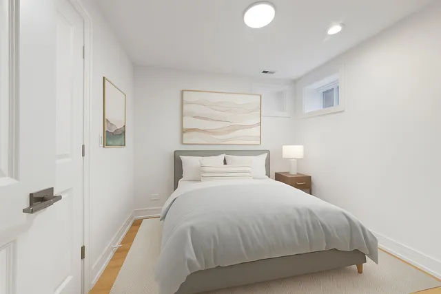 $2,290 | 3605 North Bell Avenue, Unit GS, Chicago, IL 60618