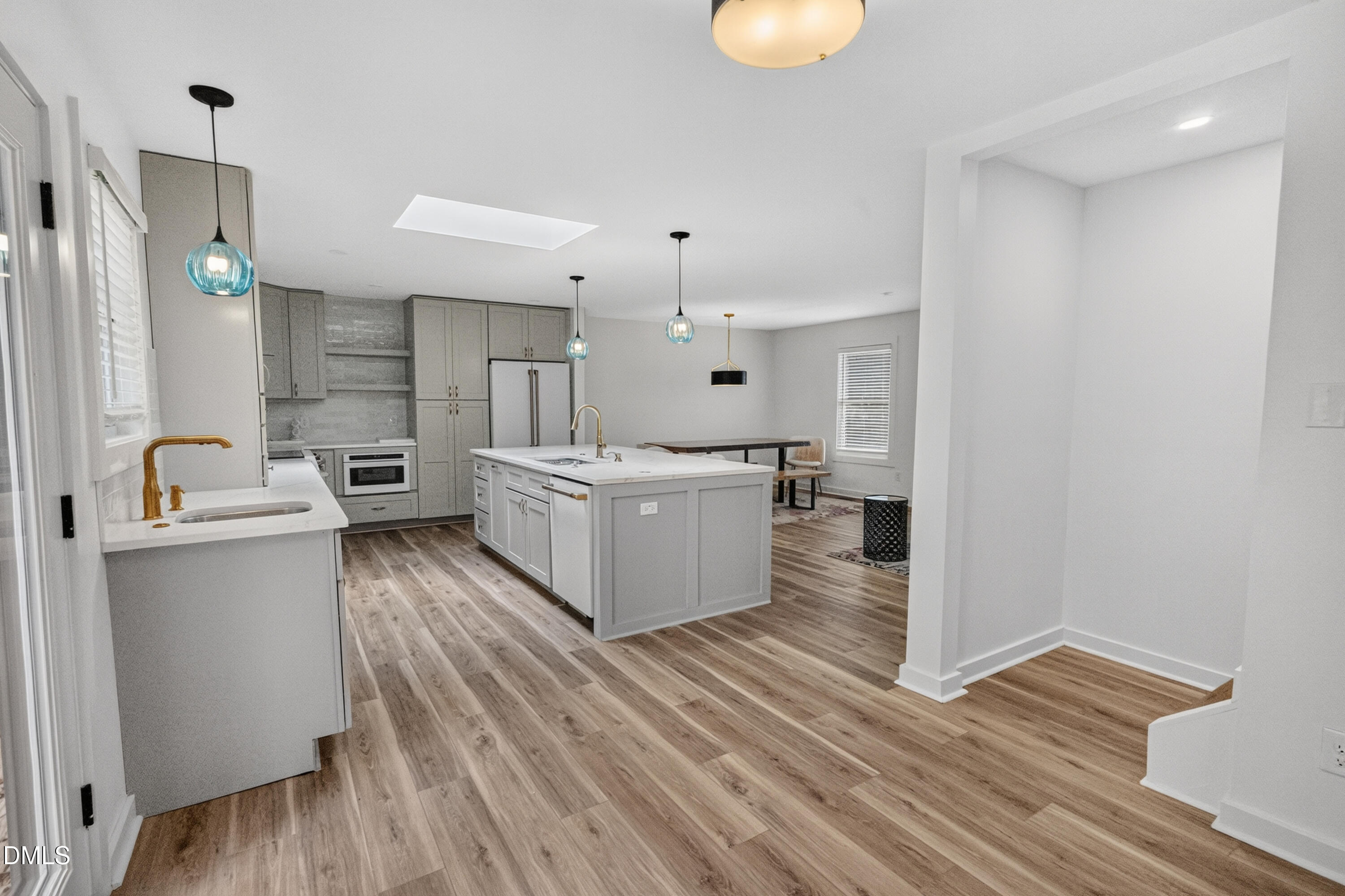 7026 Robbie Drive Raleigh, NC 27607 - Photo 9 of 26 7I3A9284