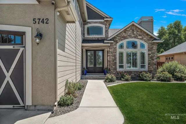 $940,000 | 5742 North Black Sand Avenue, Meridian, ID 83646