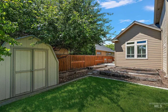 $940,000 | 5742 North Black Sand Avenue, Meridian, ID 83646