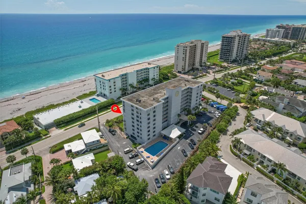$995,000 | 911 Ocean Drive, Unit 506, Juno Beach, FL 33408