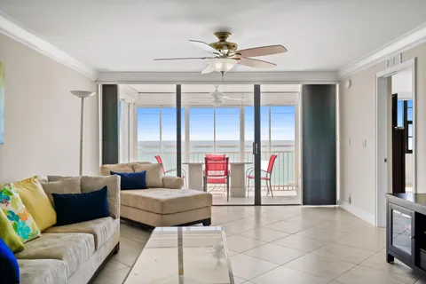 $995,000 | 911 Ocean Drive, Unit 506, Juno Beach, FL 33408