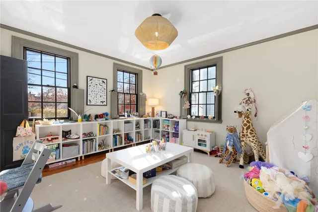 $1,695,000 | 172 Williams Street, Providence, RI 02906