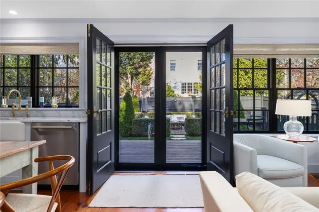 $1,695,000 | 172 Williams Street, Providence, RI 02906