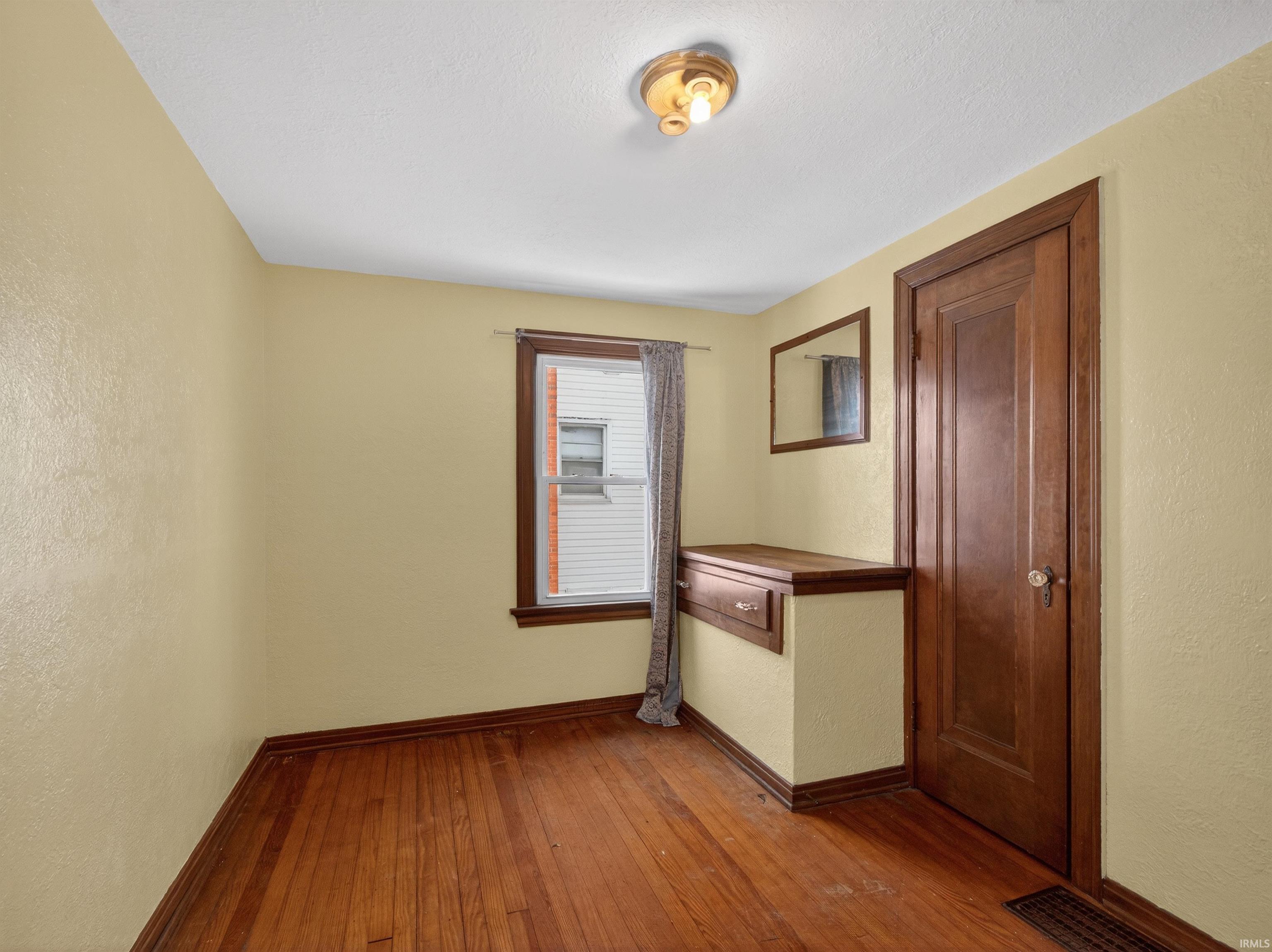 1701 Fairhill Road Fort Wayne, IN 46808 - Photo 6 of 32 Gallery Image 6