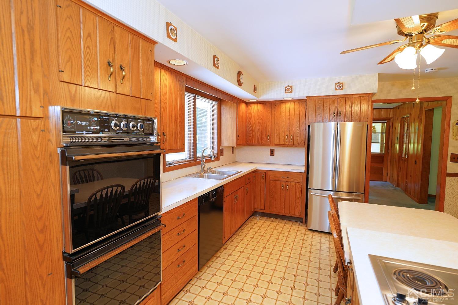 373 Ridge Road Dayton, NJ 08810 - Photo 18 of 60 Gallery Image 18